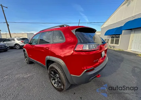 2019 Jeep Cherokee Trailhawk из США, поврежденный, VIN 1C4PJMBN1KD268109
